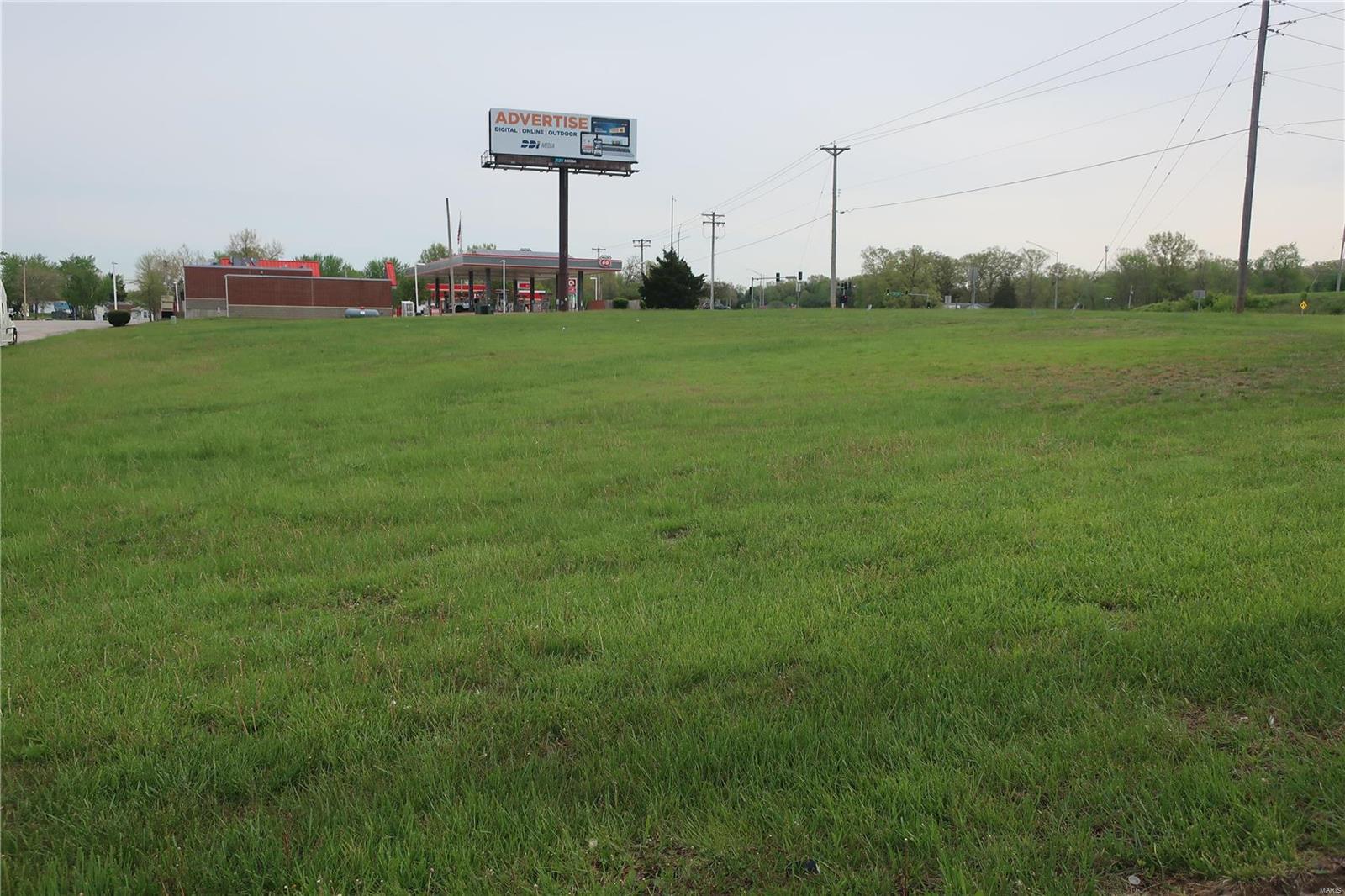 0 1.29 +/- Acres - Hwy 30 & Mall Property Photo 1