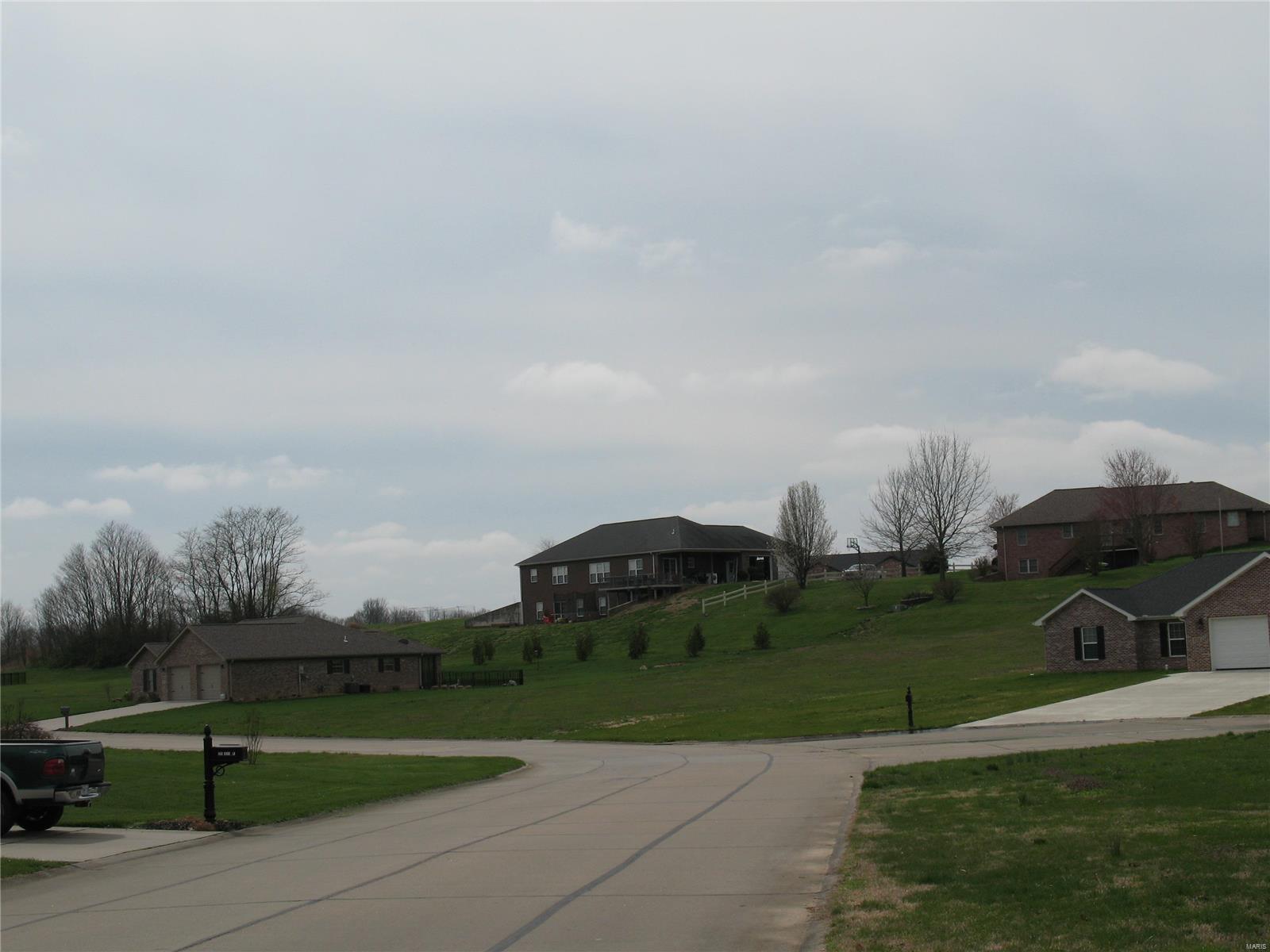 1708 Warren Lake Drive Property Photo 2