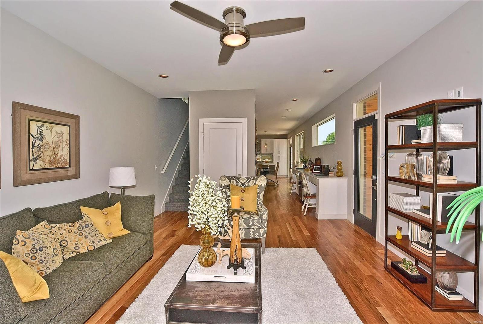 4376 Washington Boulevard Property Photo 4