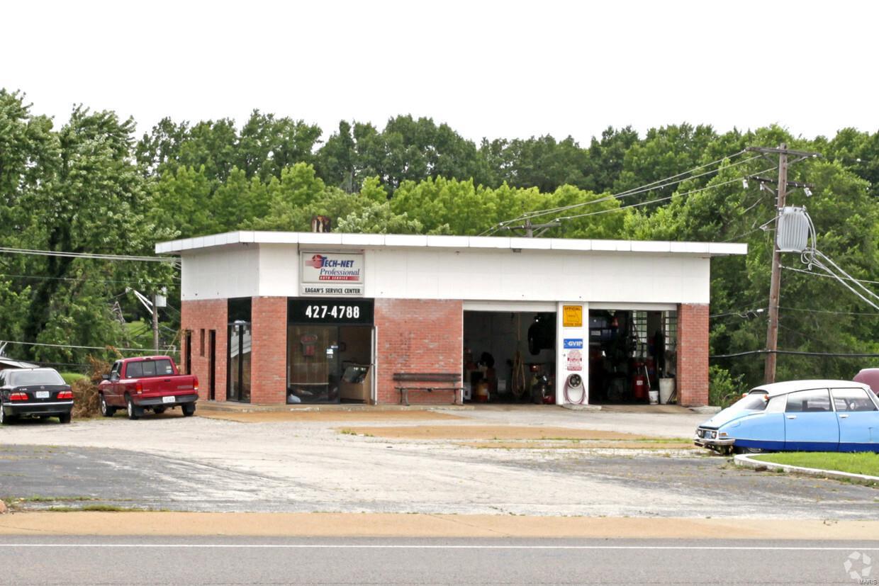 4405 Woodson Road Property Photo