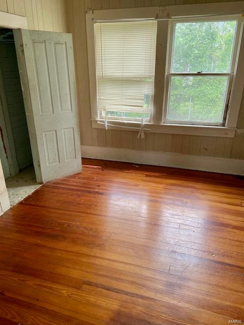 332 S Elm Property Photo 4