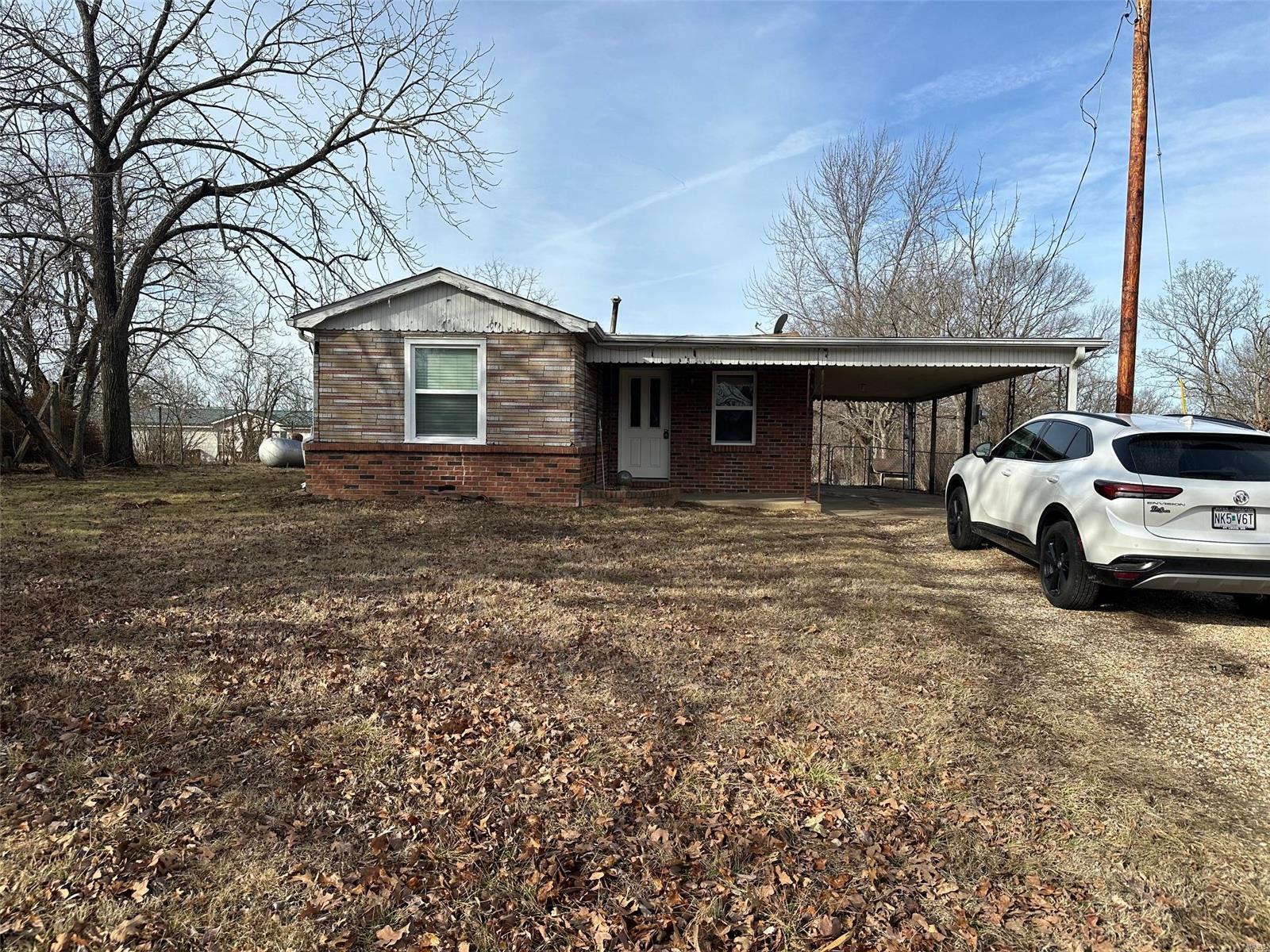 6302 State Road Y Property Photo 1