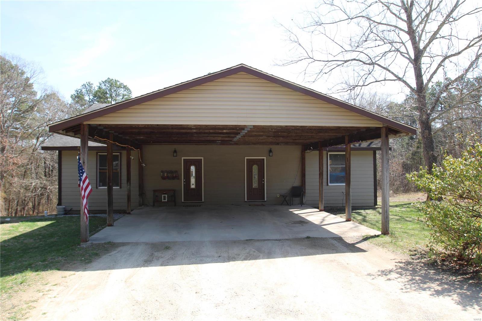 7996 Highway 32 Property Photo 1