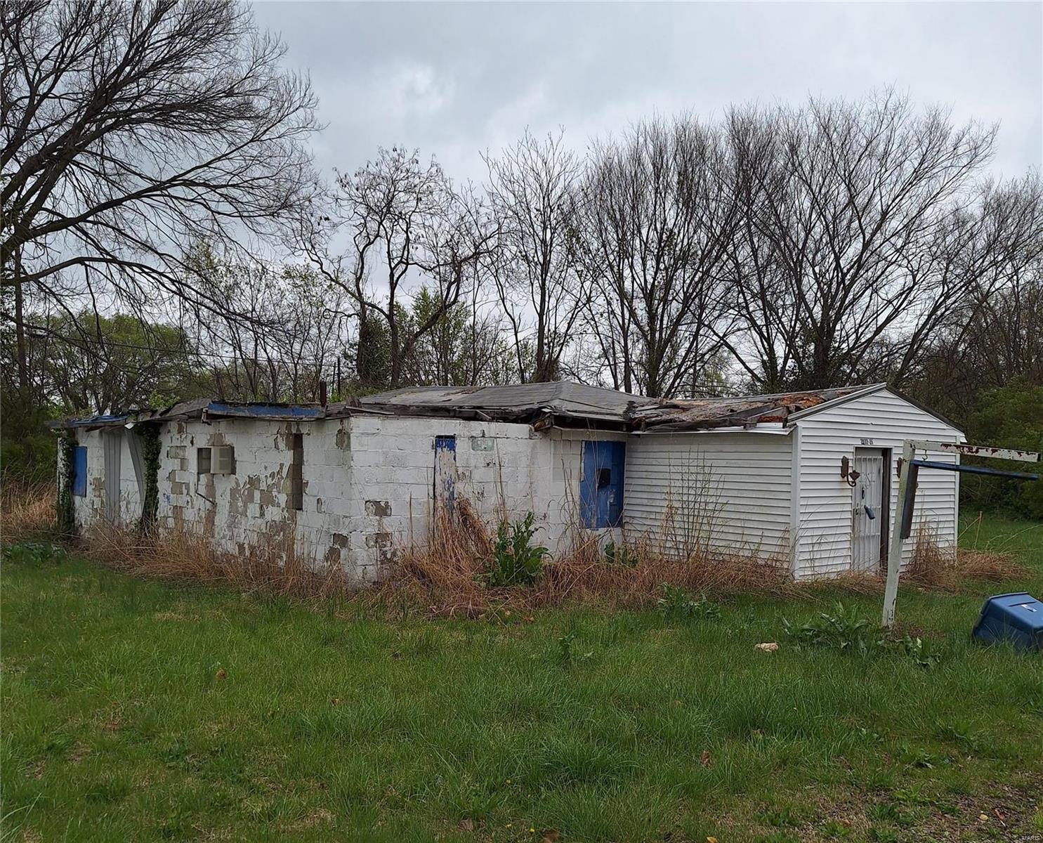 2033 Trendley Avenue Property Photo
