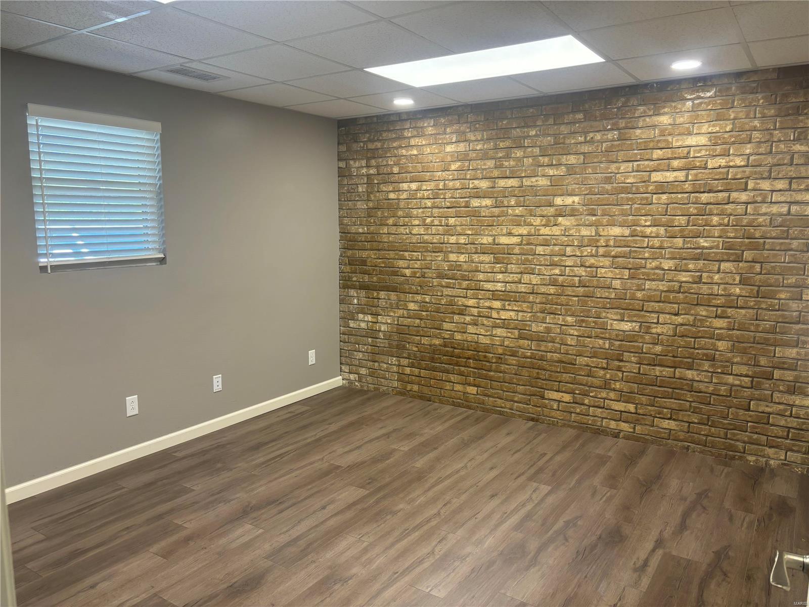1918 N Kingshighway Street 104 Property Photo 3