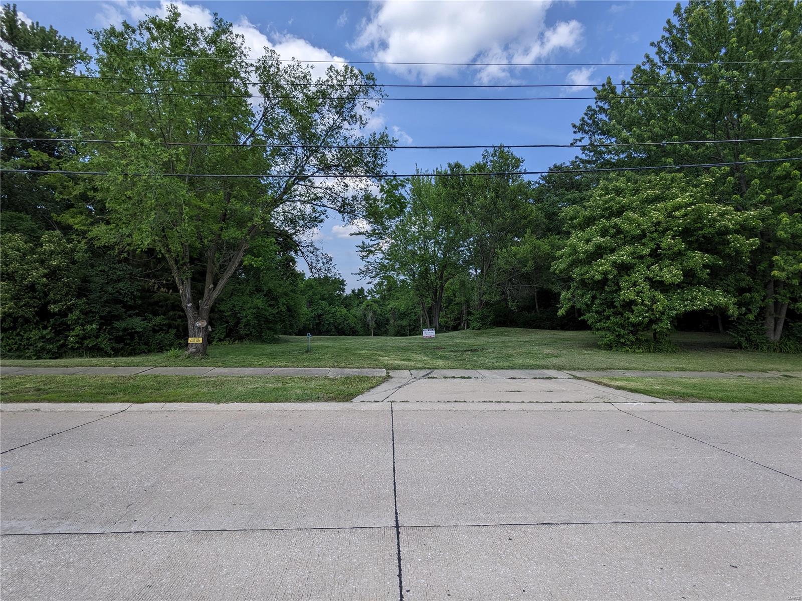 11915 Avery Property Photo
