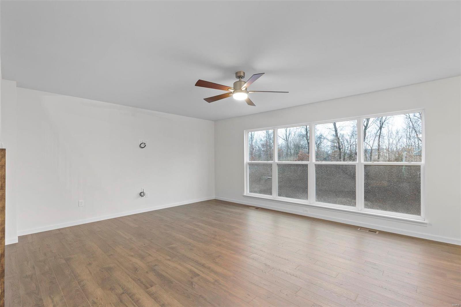 713 Crested Point Drive Property Photo 21