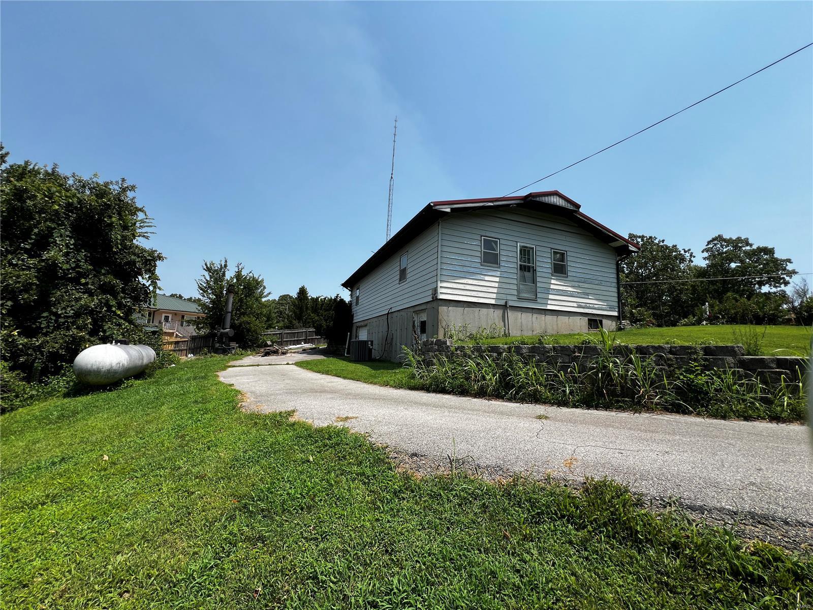 22199 Y Hwy Property Photo 3