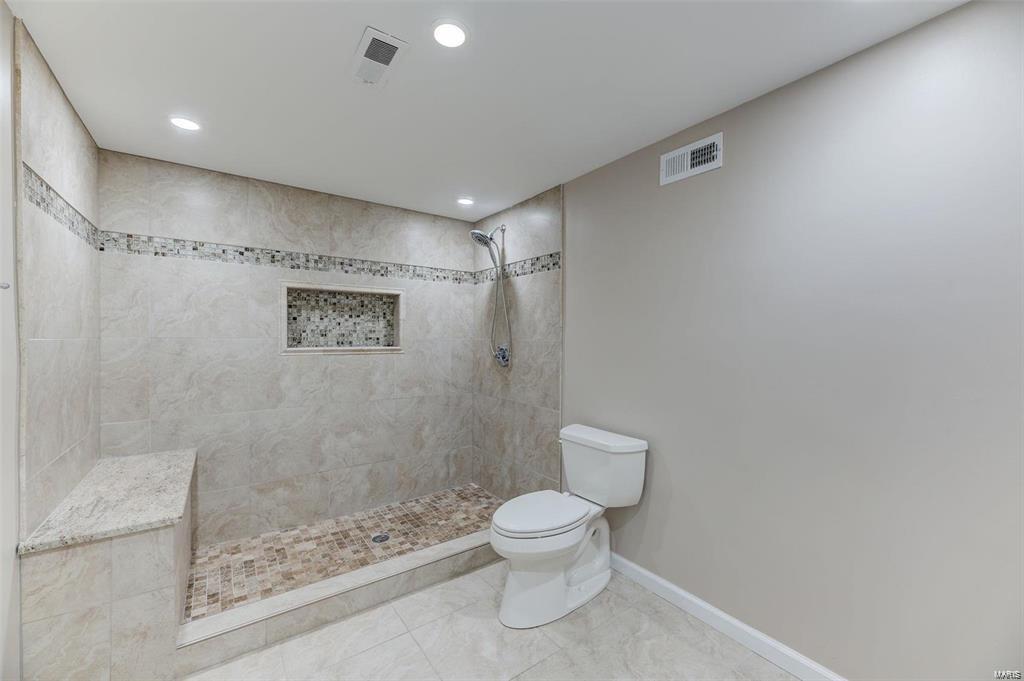 11920 Old Ballas Road 203 Property Photo 16