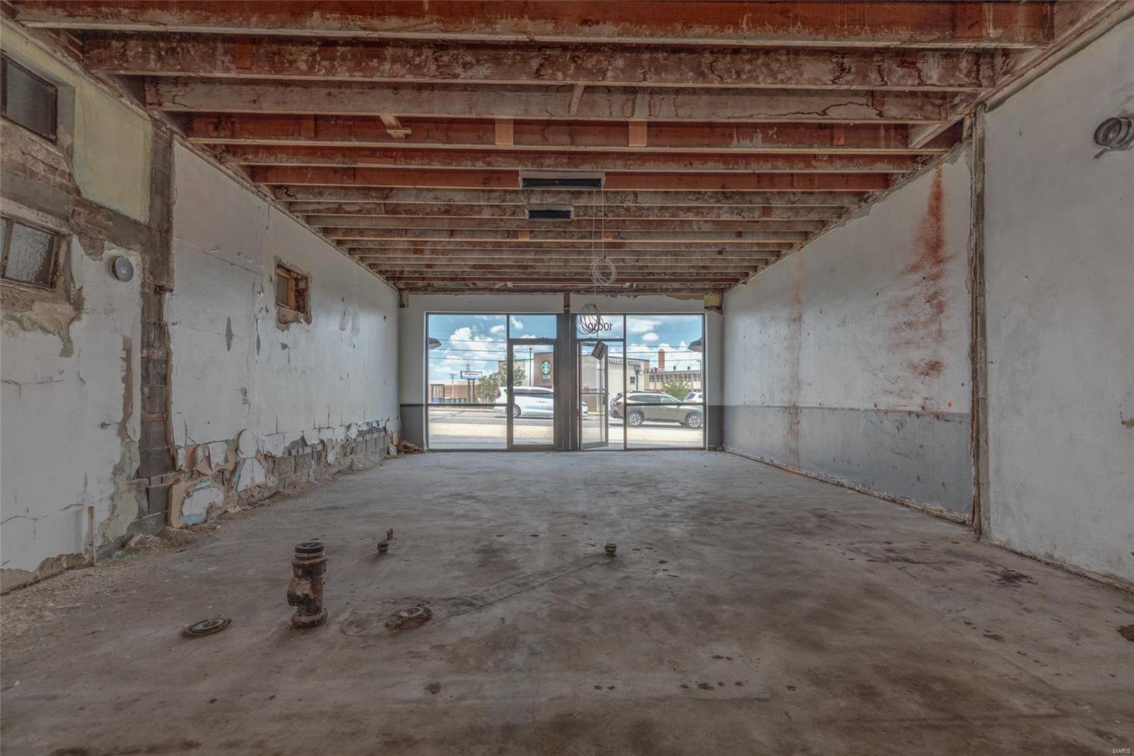 10004 Gravois Road Property Photo 4