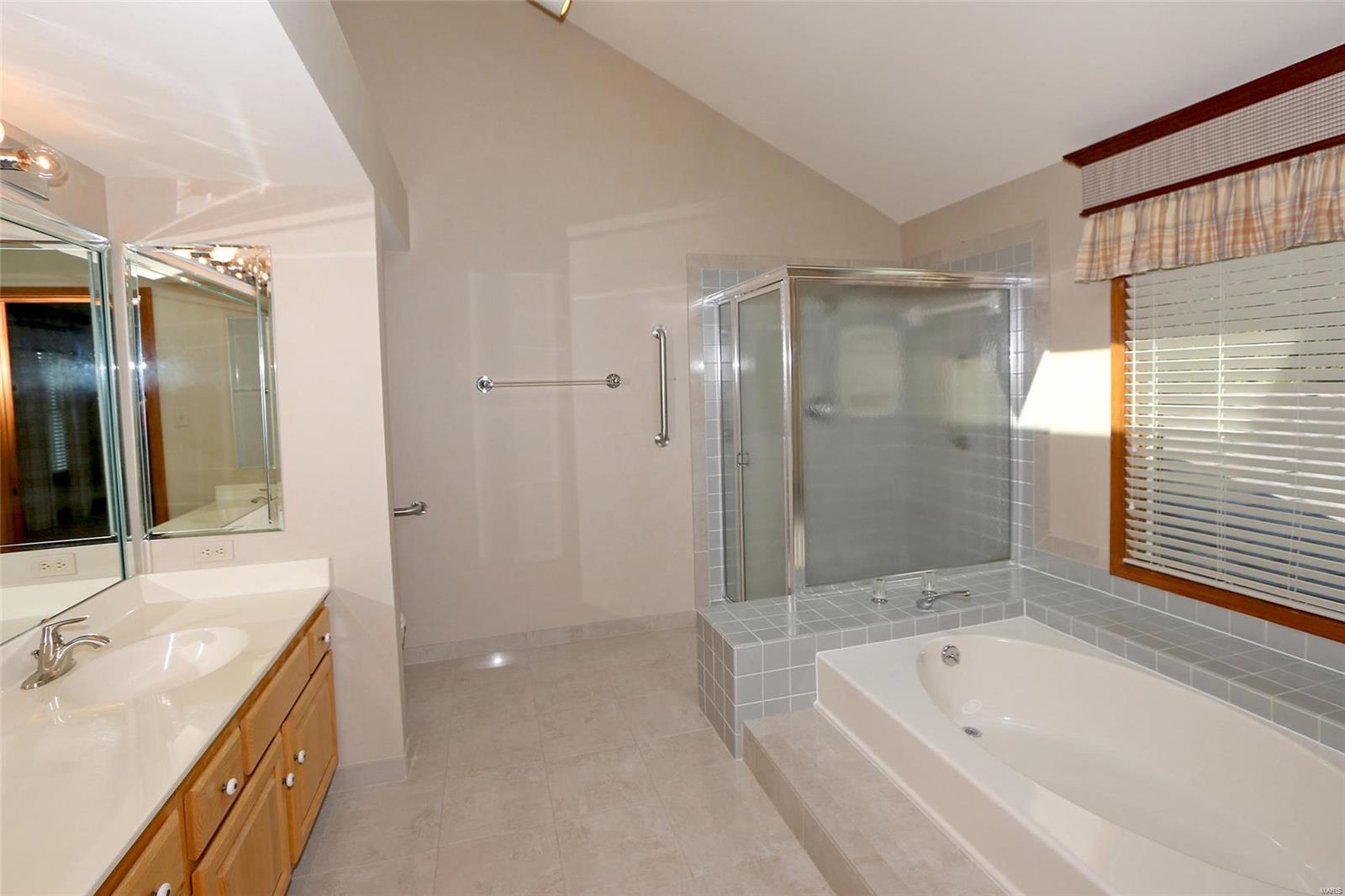4966 Southridge Park Drive Property Photo 25