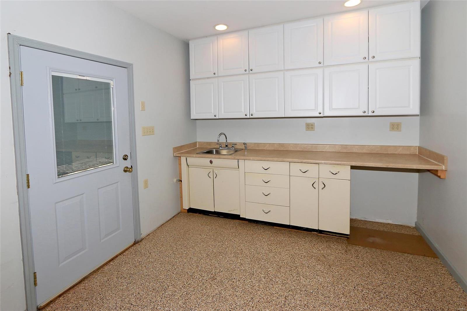 4966 Southridge Park Drive Property Photo 38
