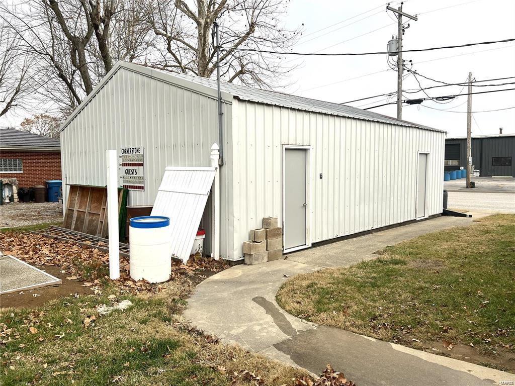 200 Munster Street Property Photo 8