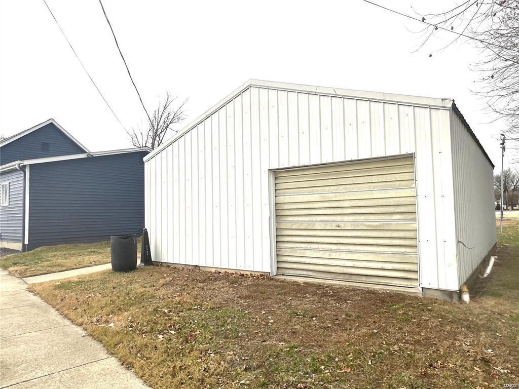 200 Munster Street Property Photo 9