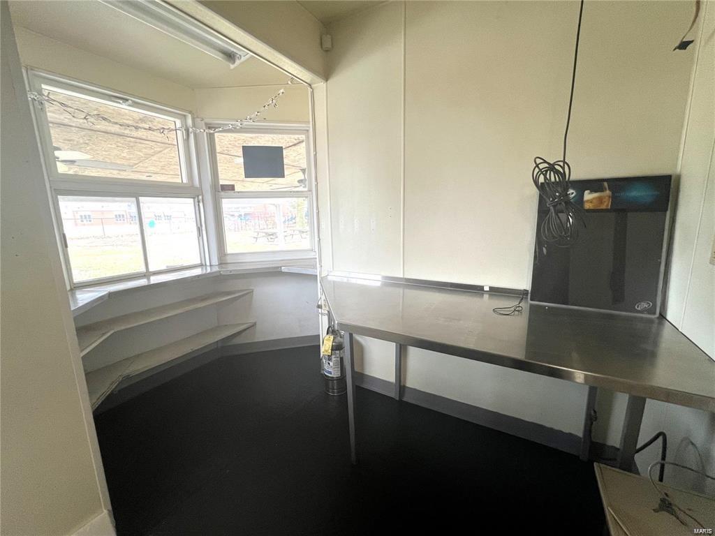 200 Munster Street Property Photo 36