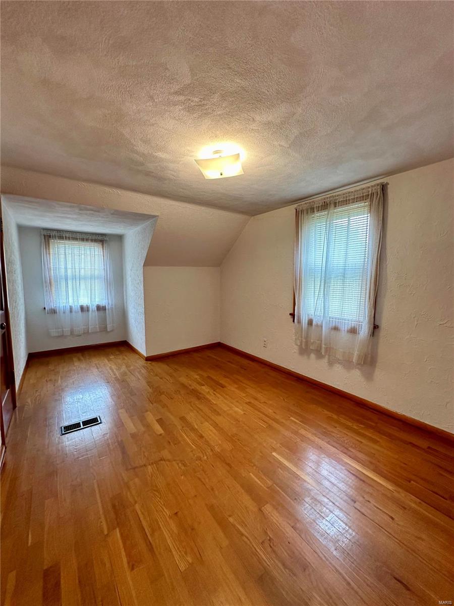 401 S 4th Street Property Photo 15