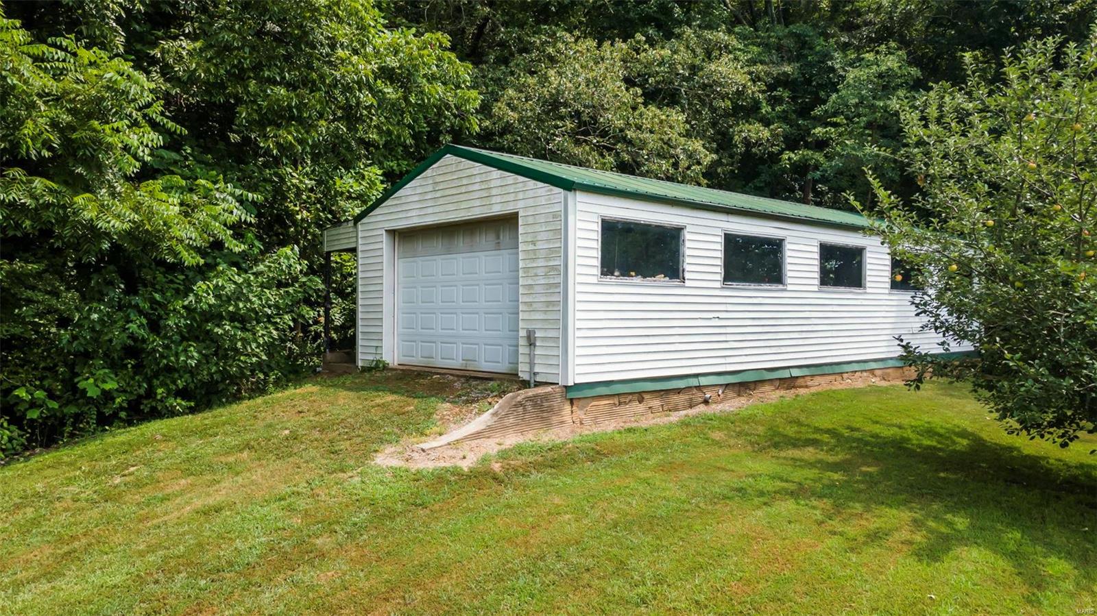10912 State Highway 77 Property Photo 12