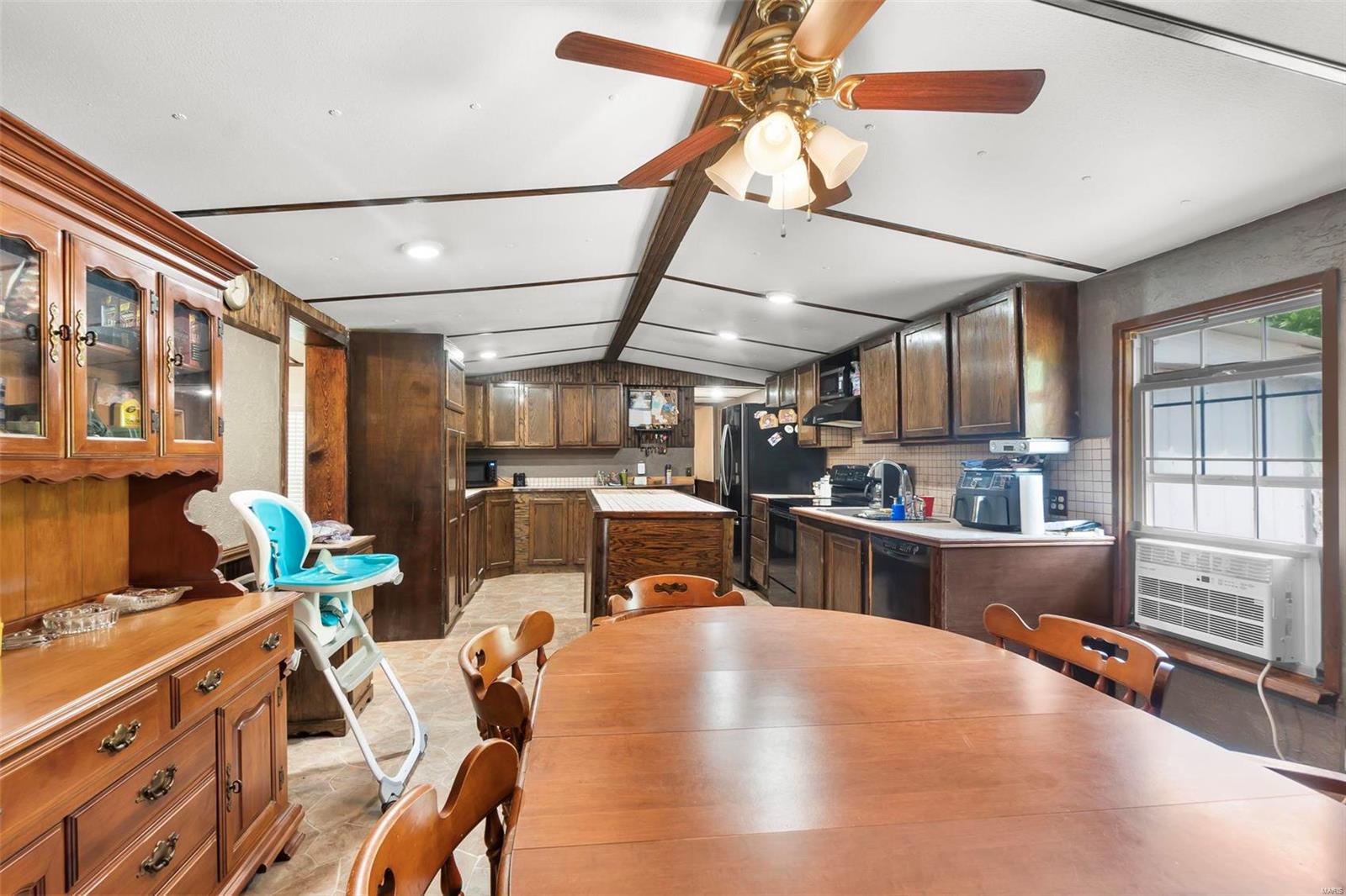 10912 State Highway 77 Property Photo 45