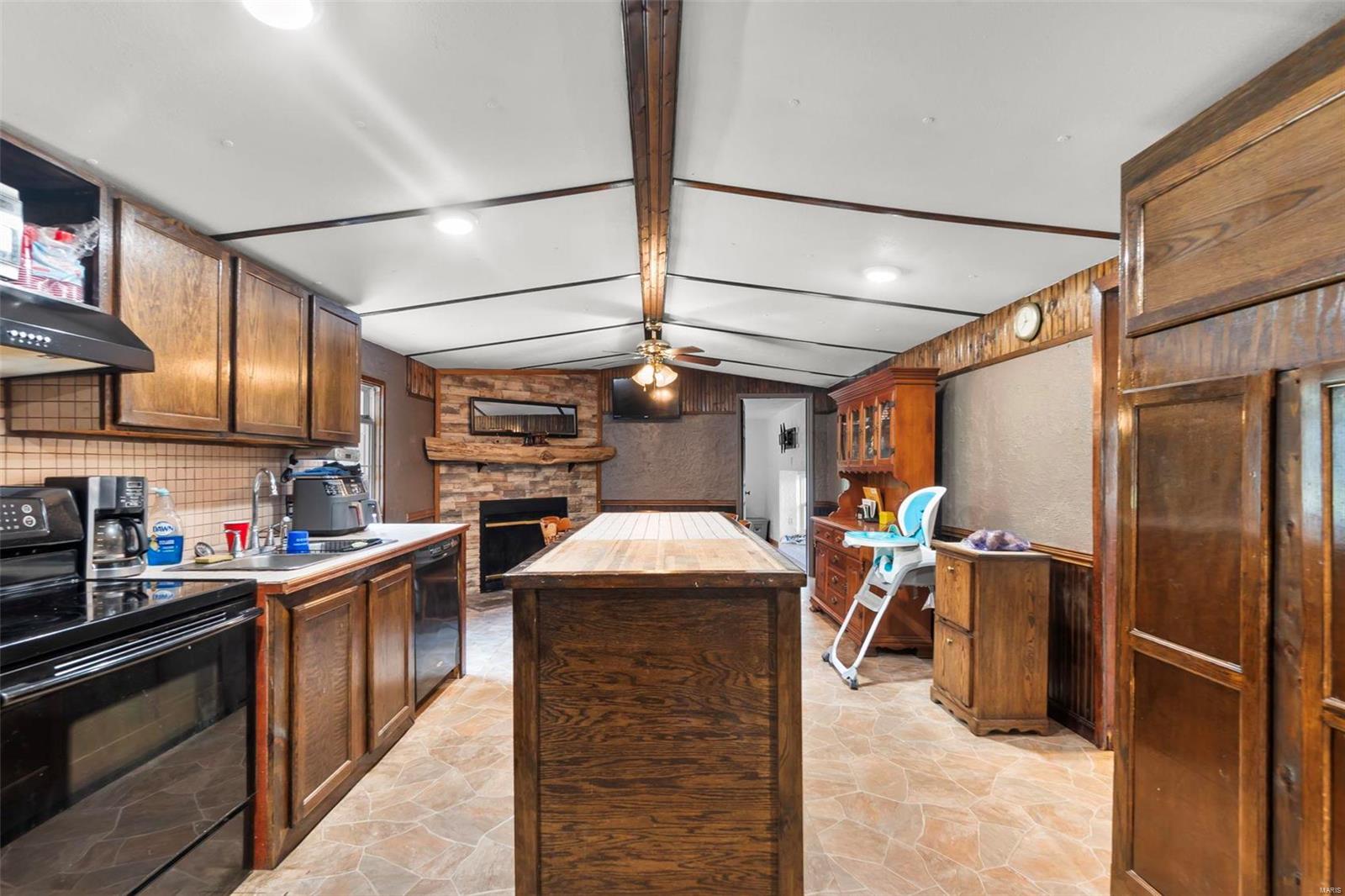 10912 State Highway 77 Property Photo 46