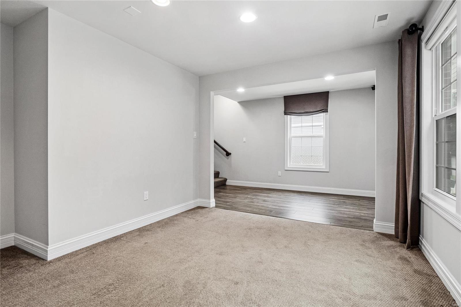 1105 E Linden Avenue Property Photo 6