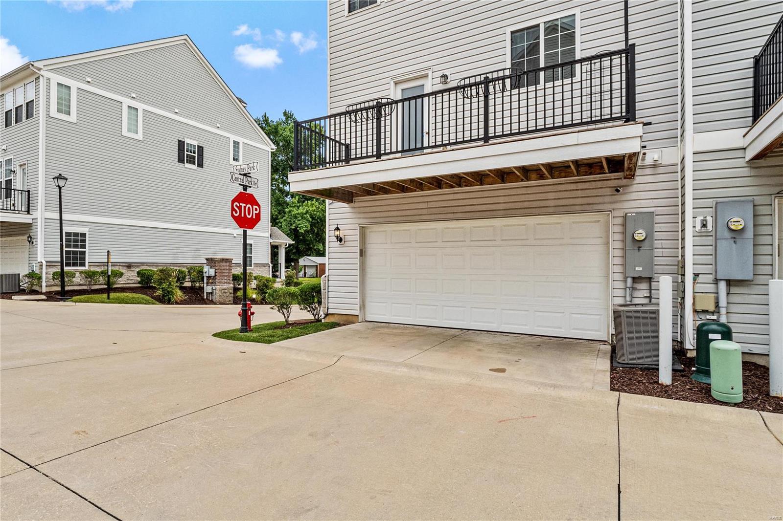 1105 E Linden Avenue Property Photo 40