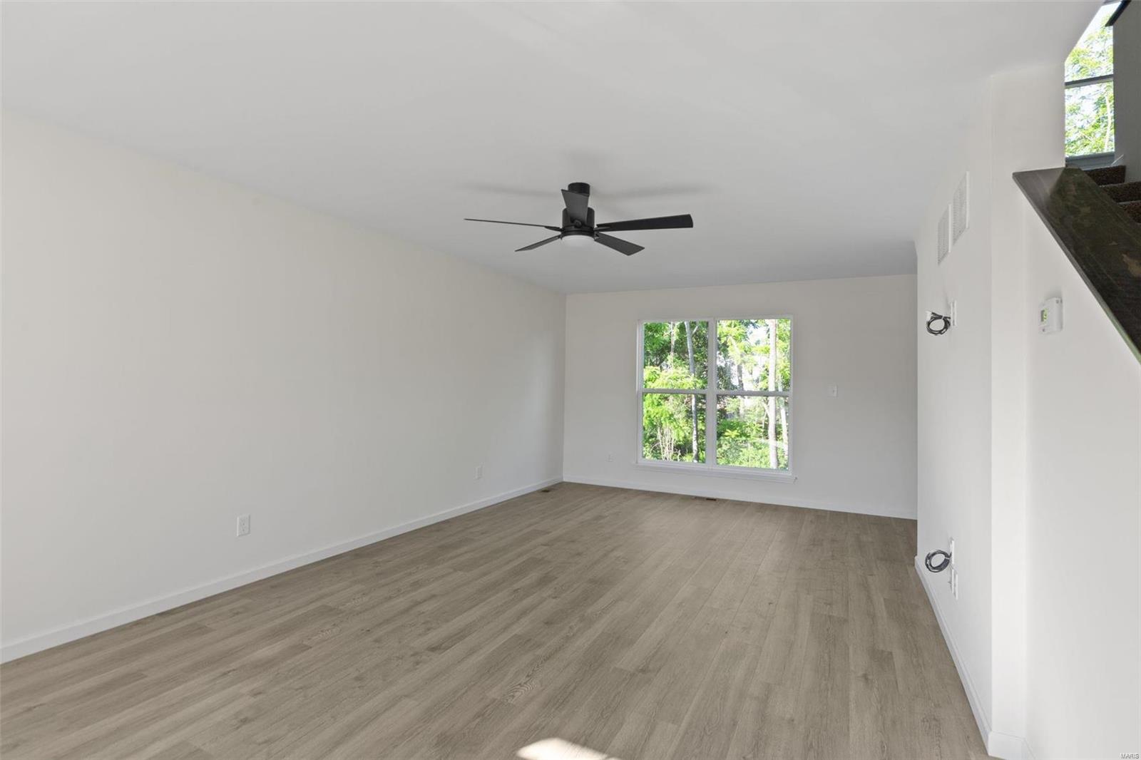 204 Noser Drive Property Photo 2