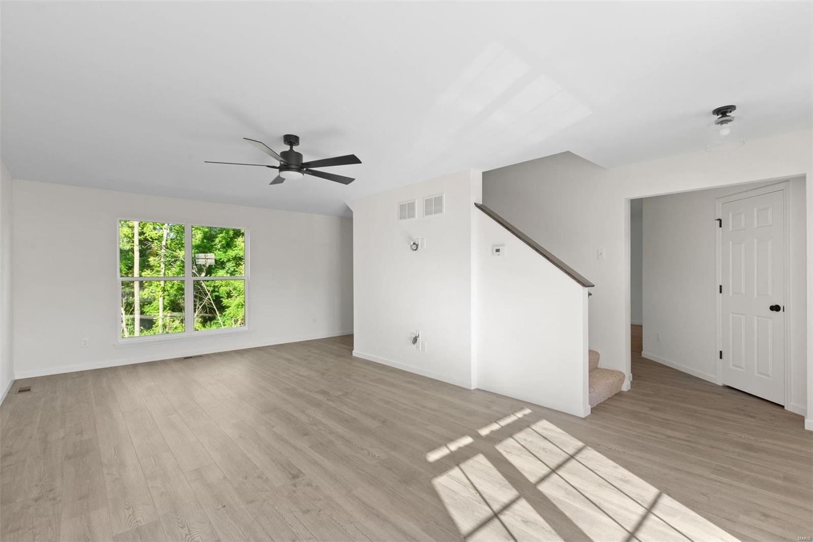 204 Noser Drive Property Photo 3
