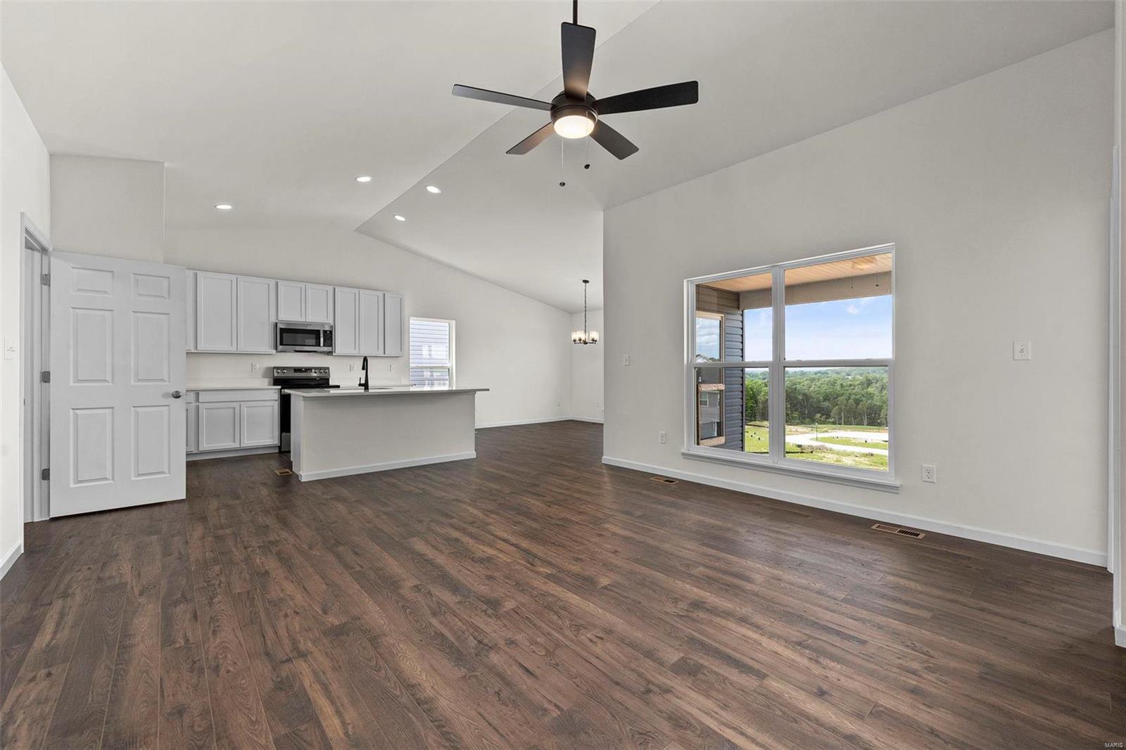 509 Founders Way Property Photo 8