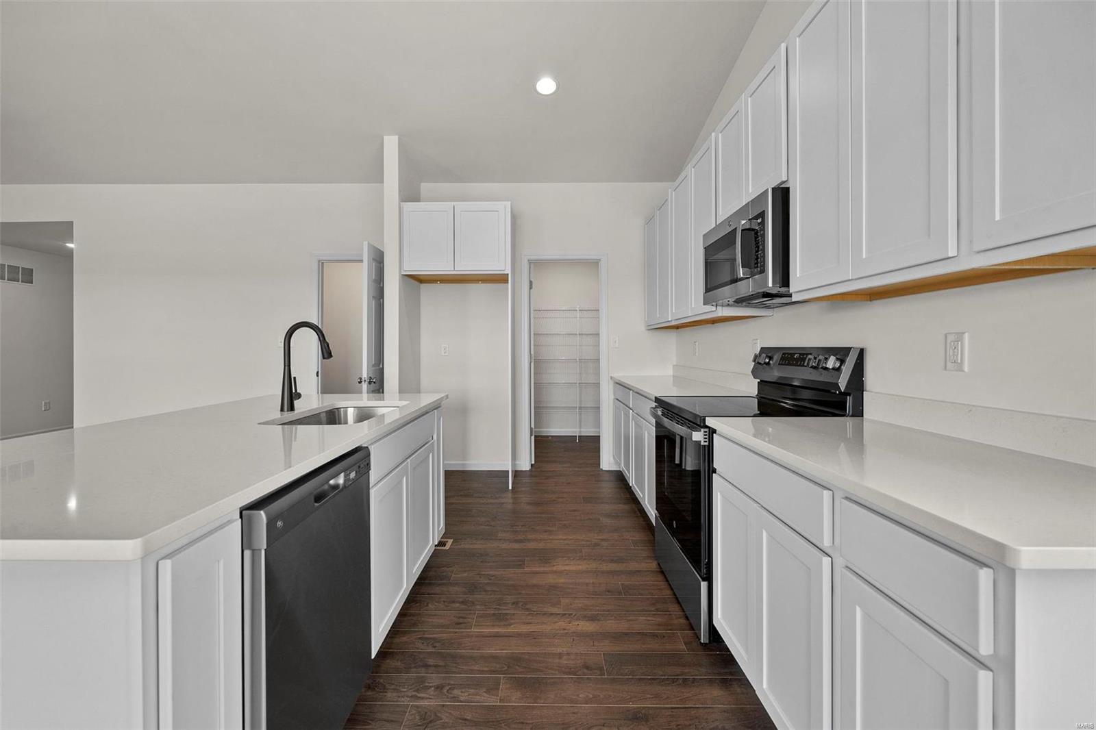 509 Founders Way Property Photo 11