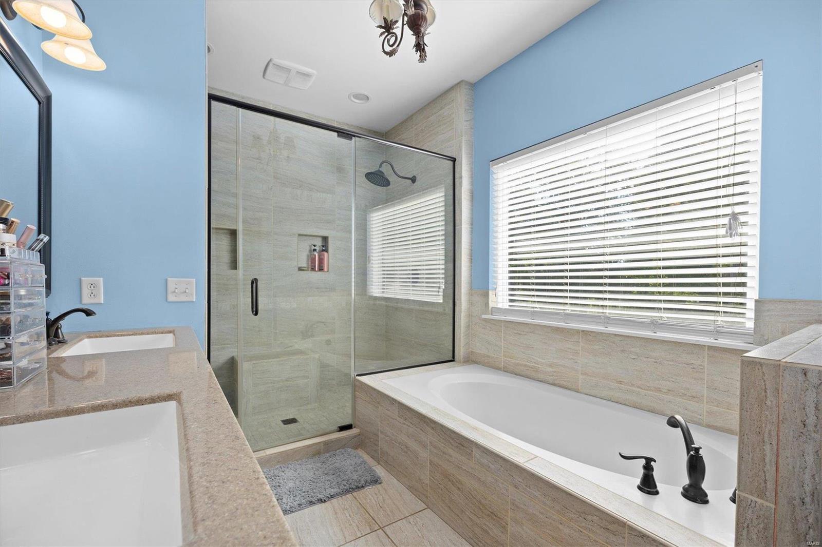 7 10th Fairway Court Property Photo 18