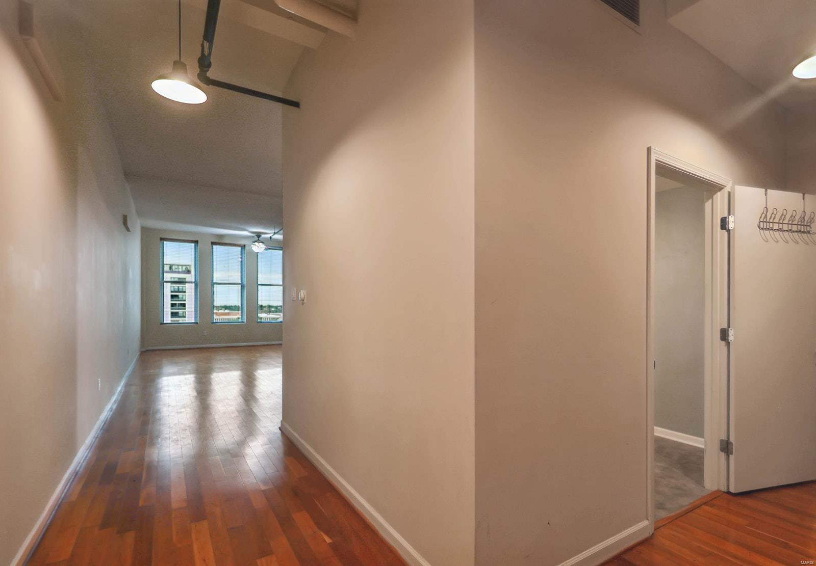 1501 Locust 708 Property Photo 2