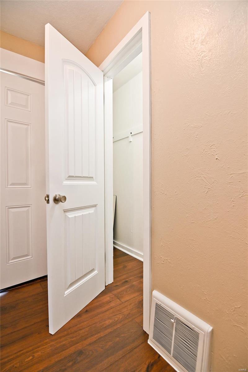 791 N Adams Avenue Property Photo 11
