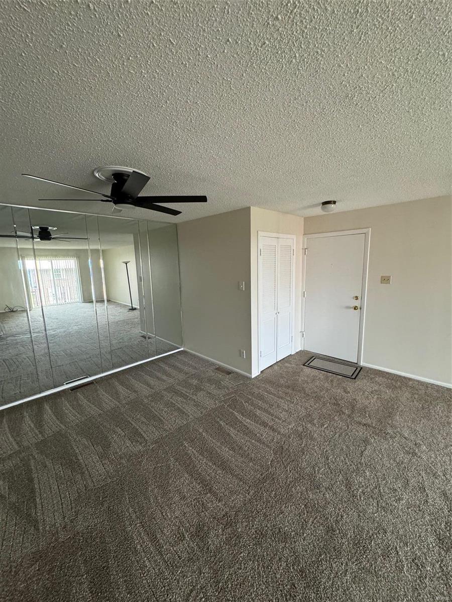 10307 Forest Brook Lane E Property Photo 4