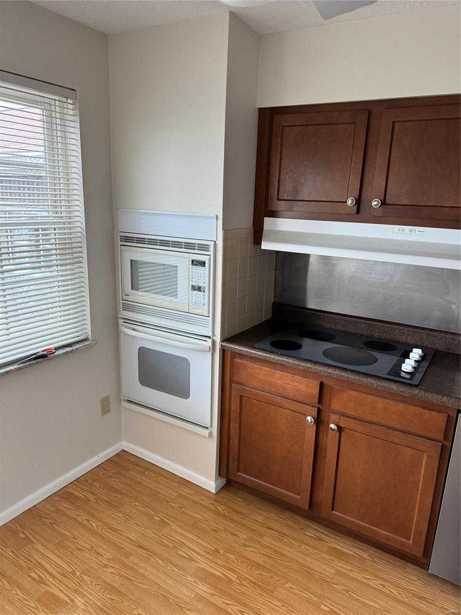 10307 Forest Brook Lane E Property Photo 13