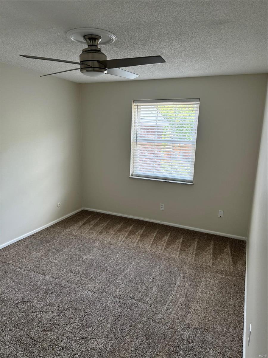 10307 Forest Brook Lane E Property Photo 22