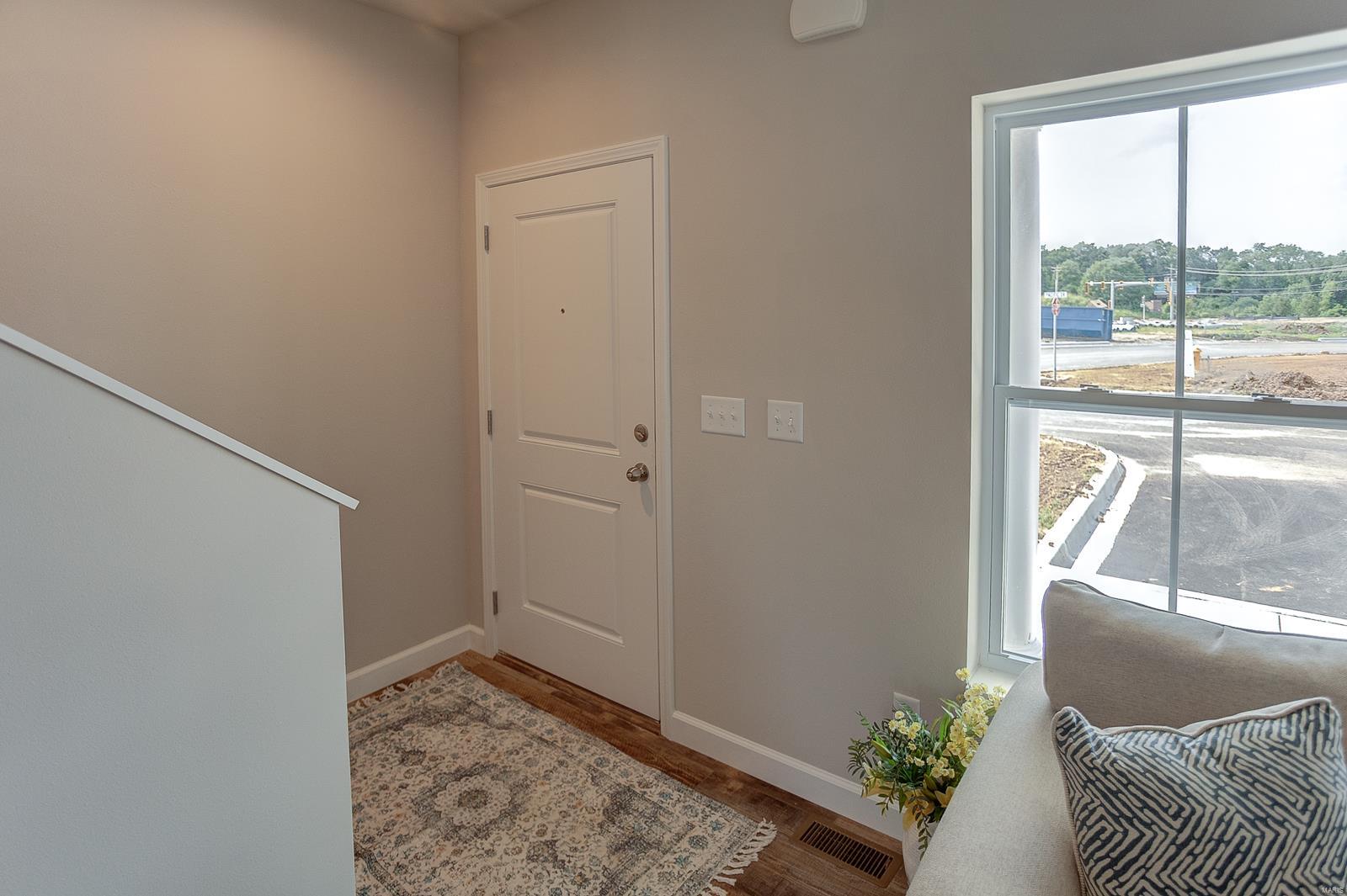 208 Coral Sea Way G Property Photo 4