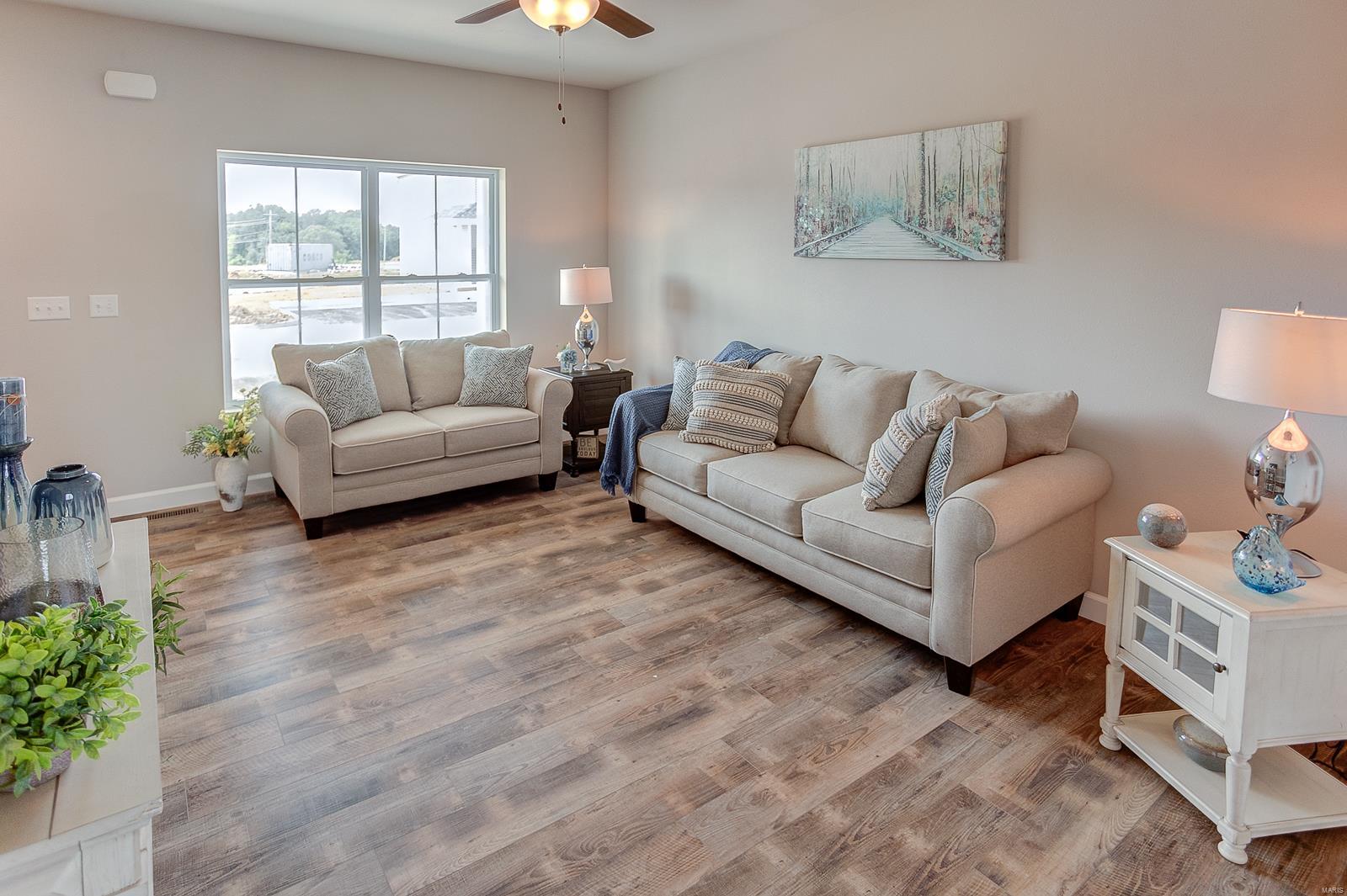 208 Coral Sea Way G Property Photo 9