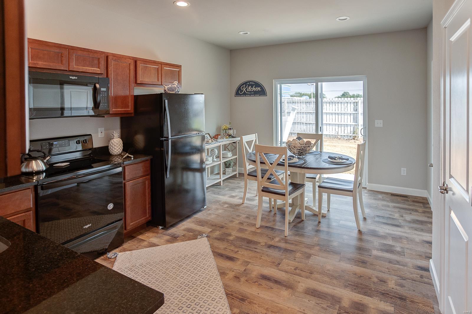 208 Coral Sea Way G Property Photo 10