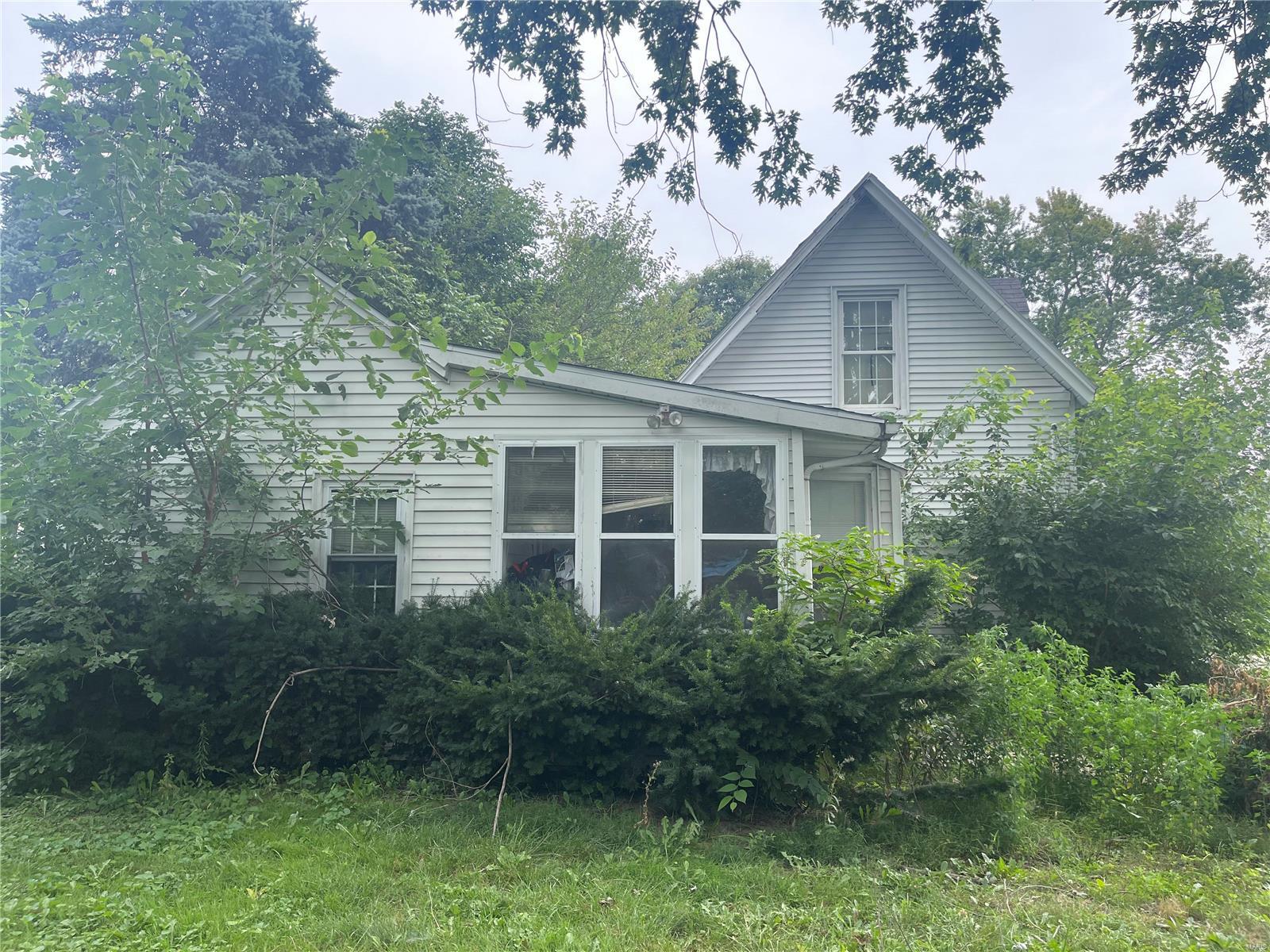 711 N Franklin Property Photo 5