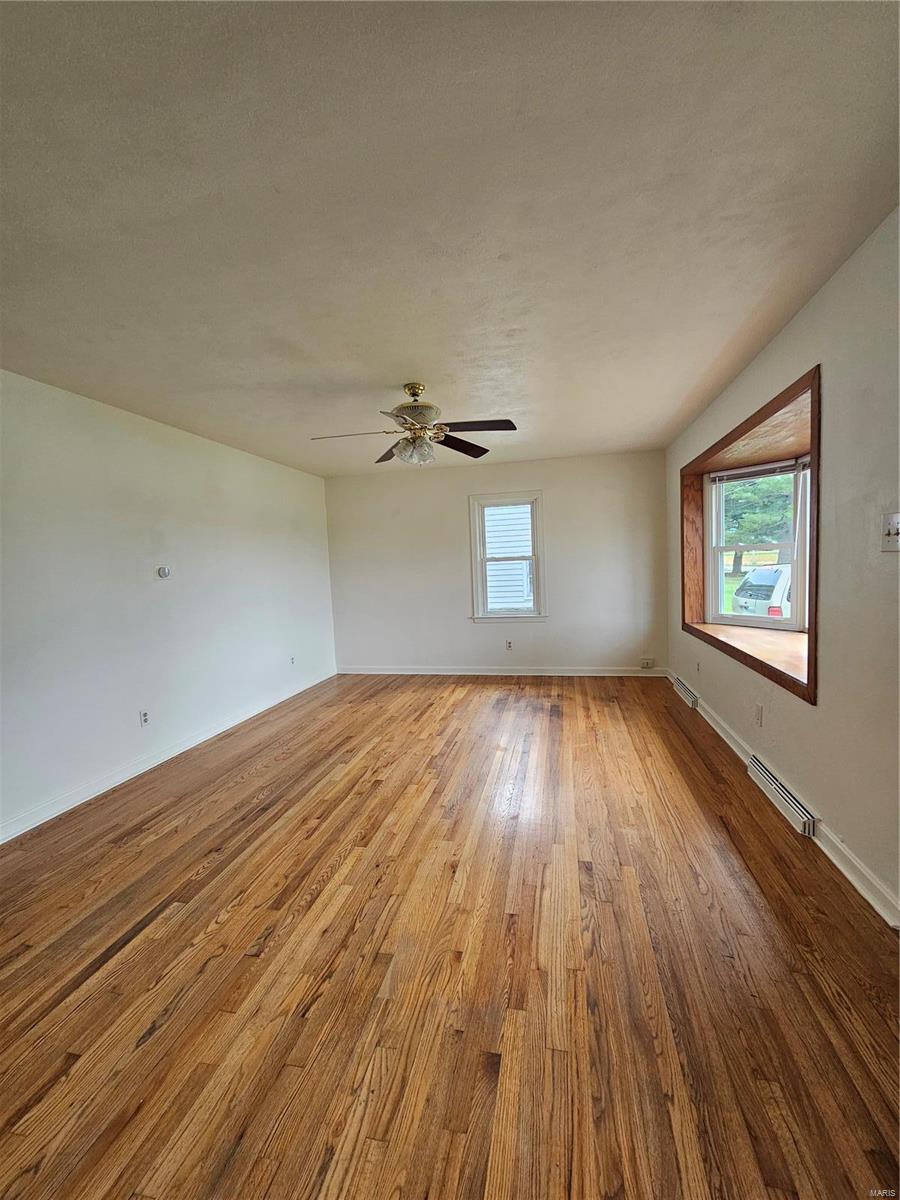 504 W Center Street Property Photo 3