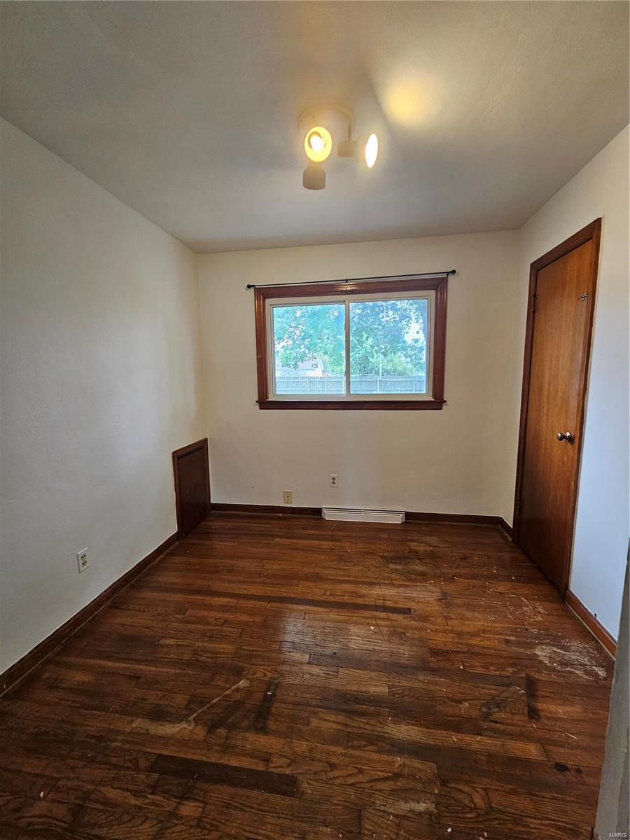 504 W Center Street Property Photo 5