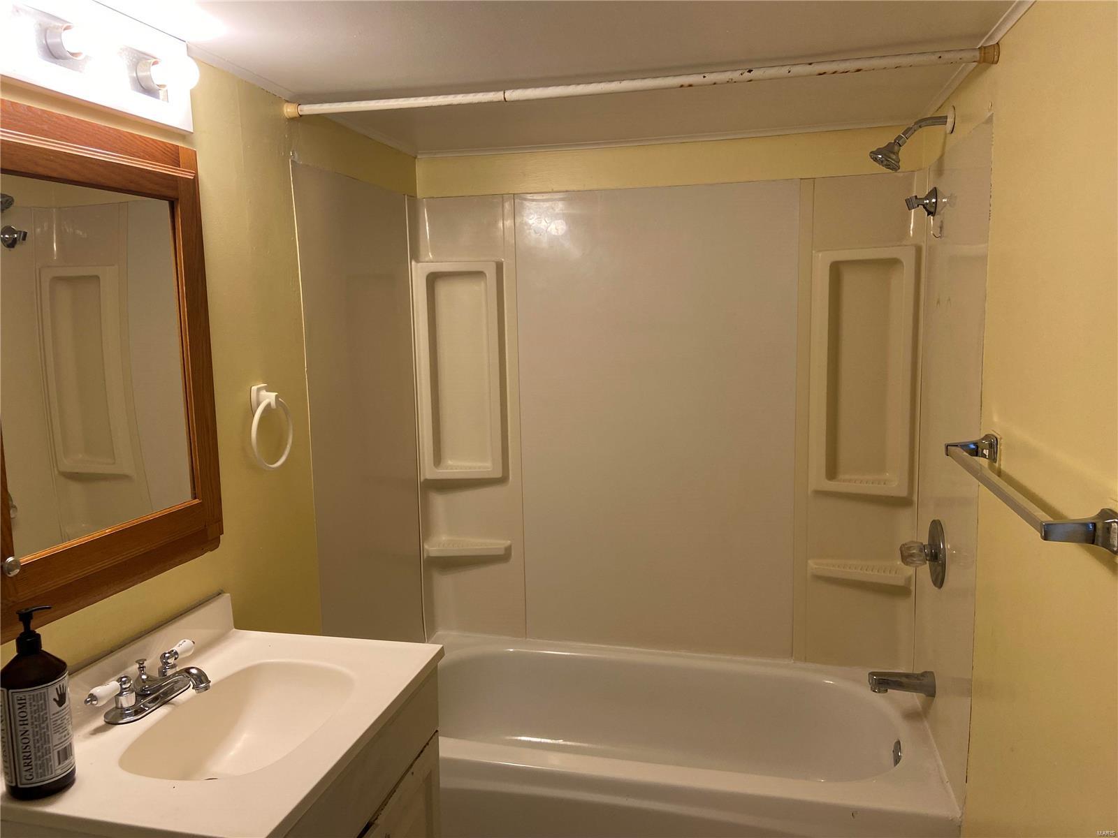 206 Main Street Property Photo 6