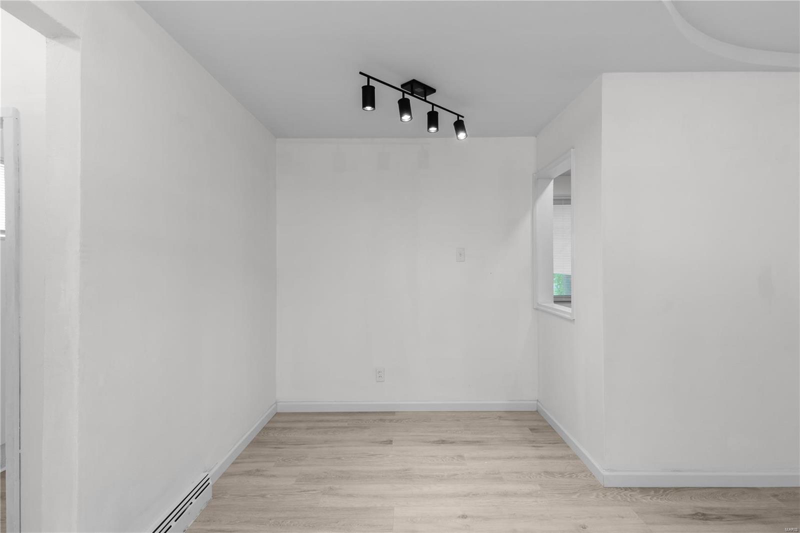9953 Duke Drive Property Photo 8