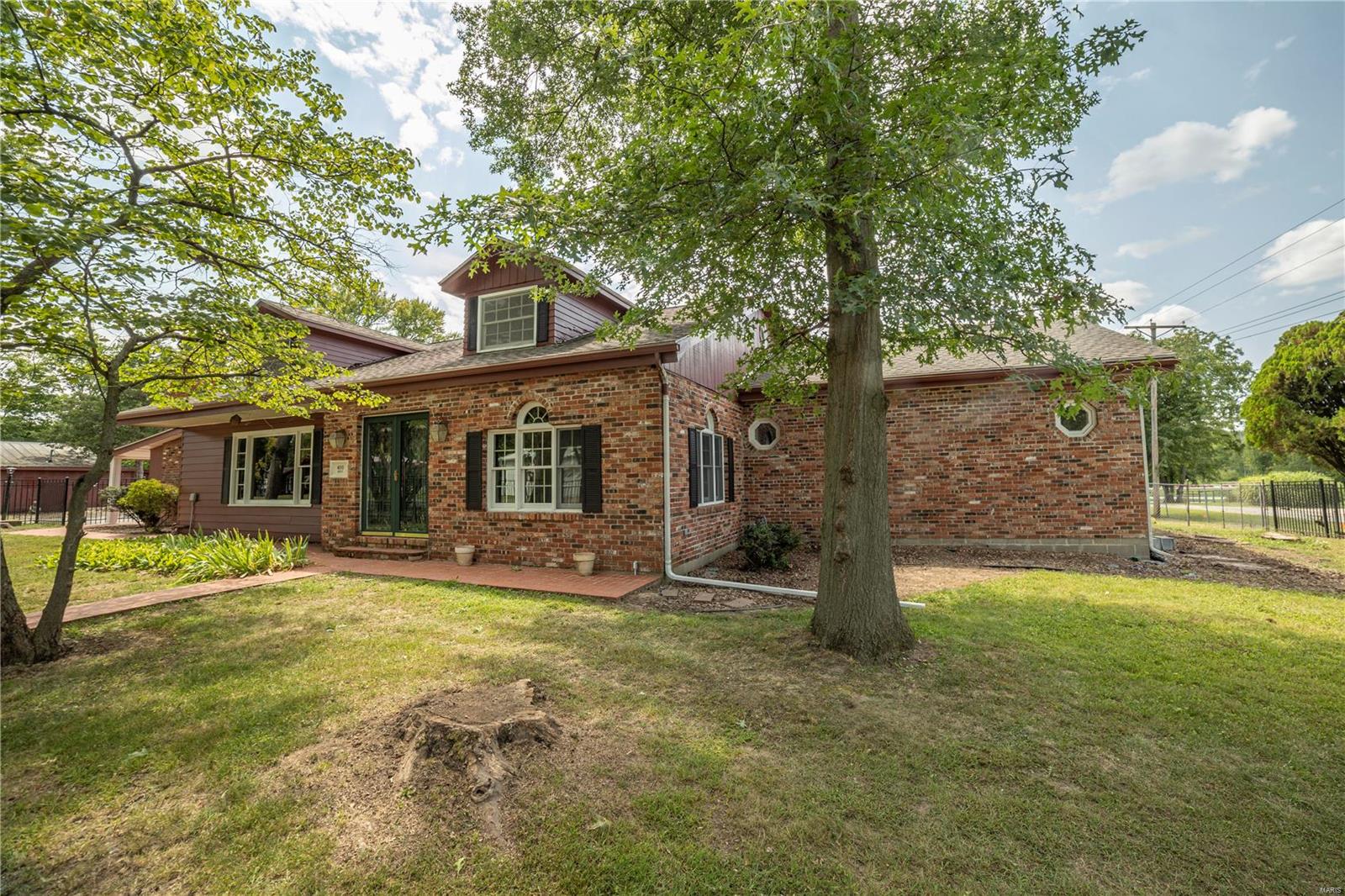 400 West Property Photo 2