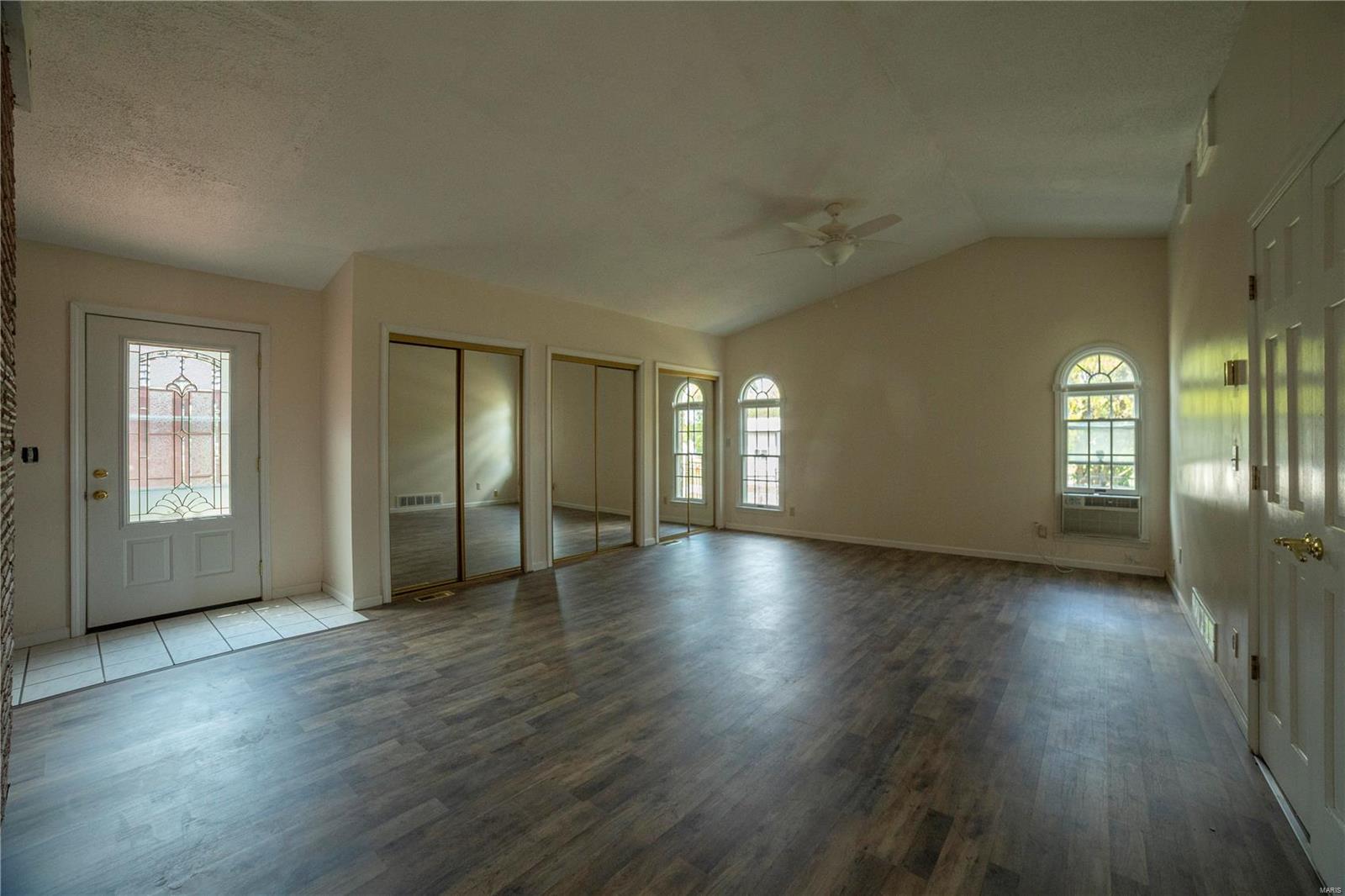 400 West Property Photo 12