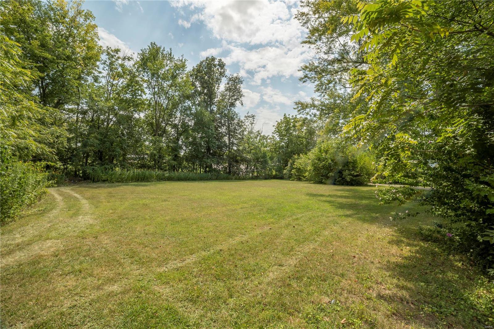 400 West Property Photo 25