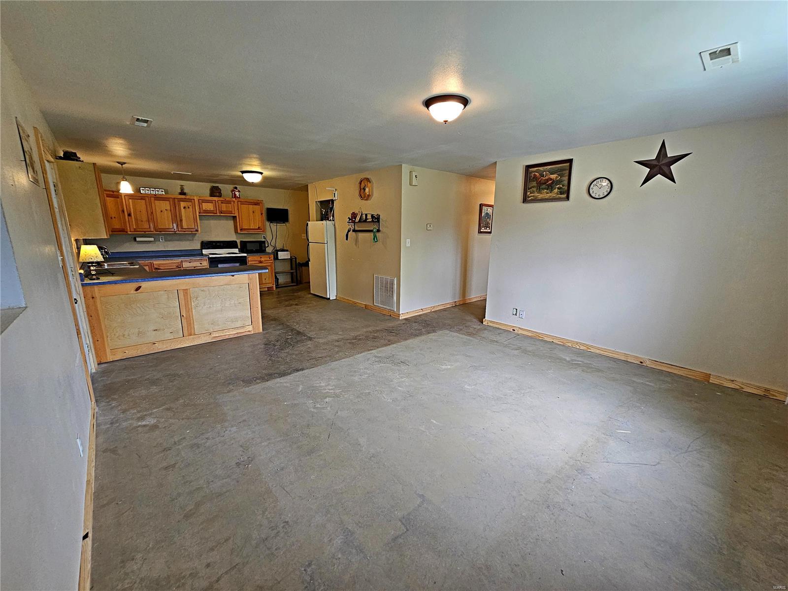 21019 Scenic Road Property Photo 28