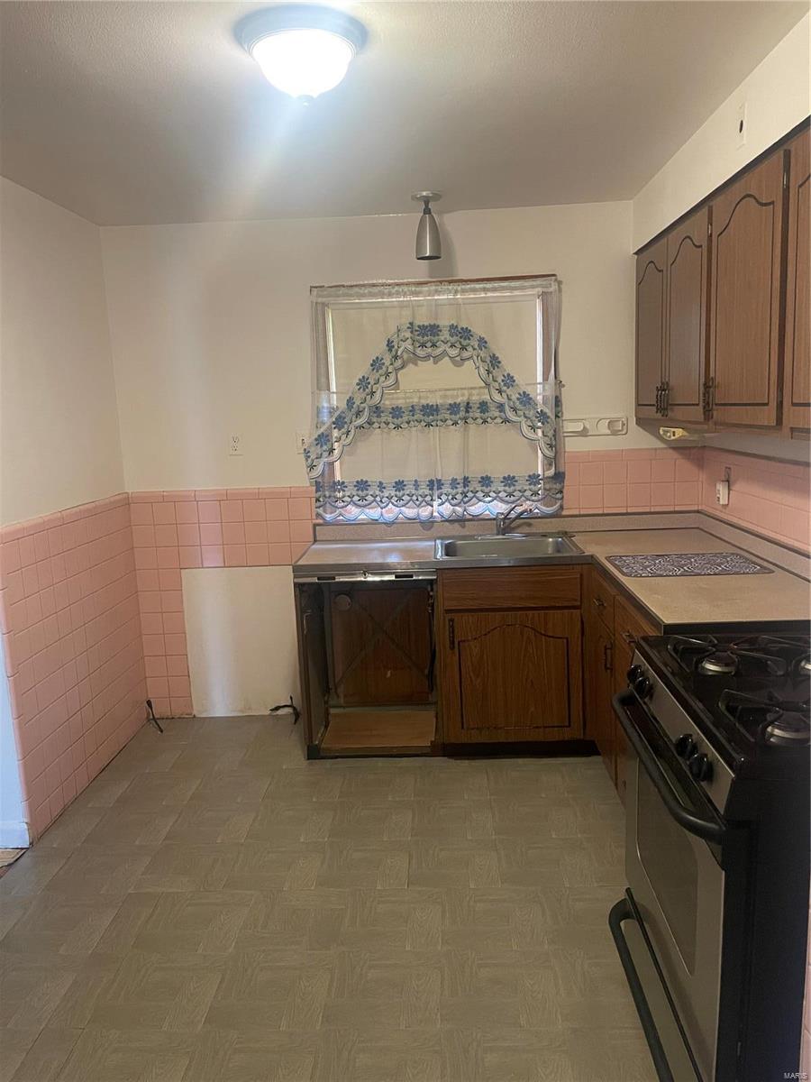 1320 Lang Drive Property Photo 10