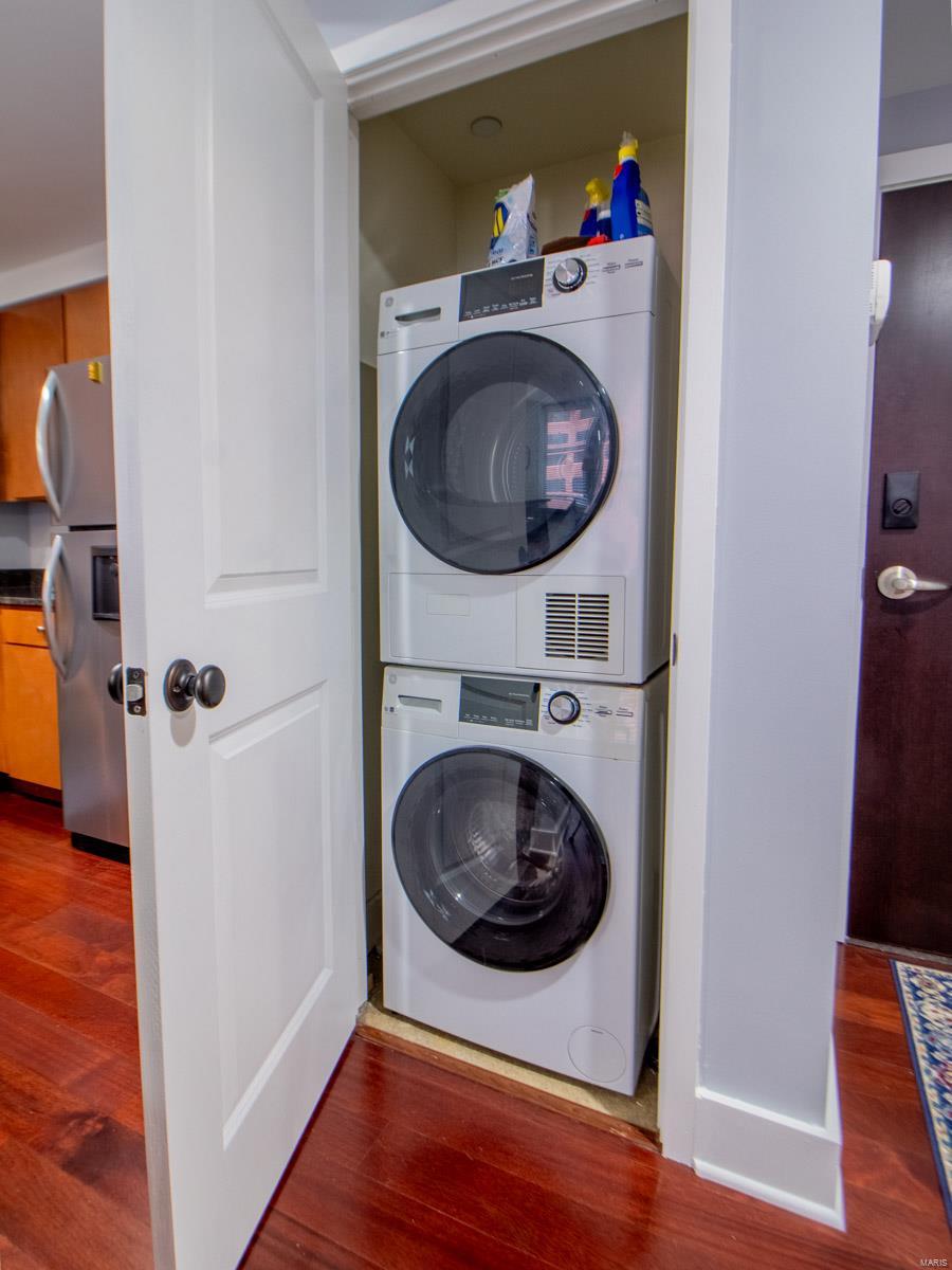 314 N Broadway 1405 Property Photo 5