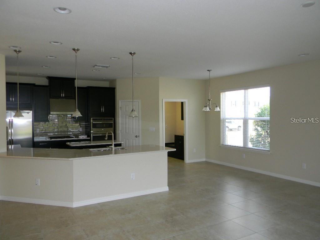 5729 Sunflower Cir Property Photo 3